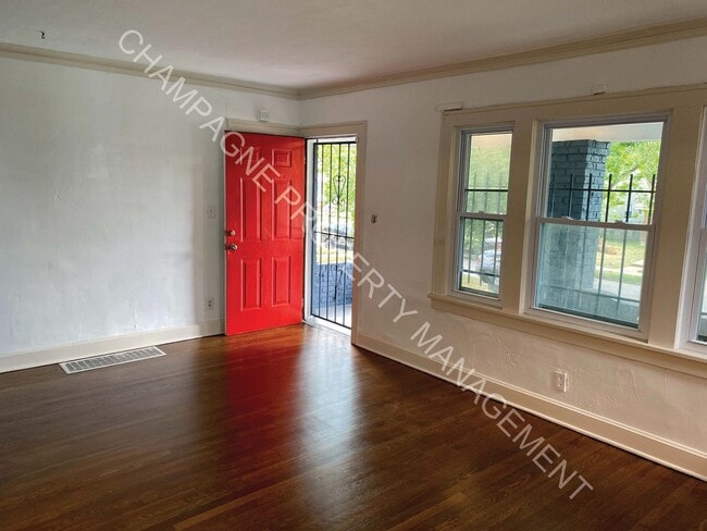 Building Photo - Modern KC home!