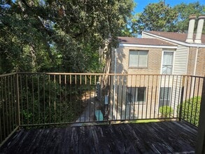 Building Photo - 3500 Tangle Brush Dr