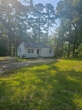Building Photo - 2408 Jennings Rd