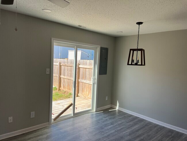 Foto del edificio - 1109 Netherland Ct