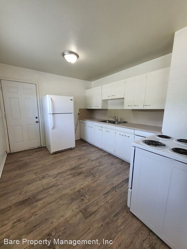 Building Photo - 3 br, 1 bath House - 1506 Dakota Street