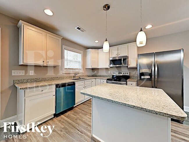 Foto del edificio - 529 Harris St NW