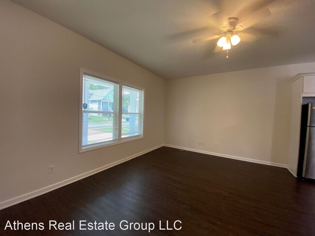 Building Photo - 5 br, 5.5 bath House - 484 First Street