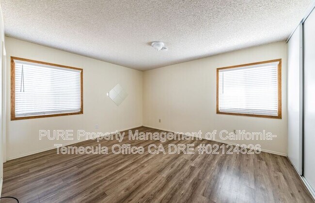 Building Photo - 224 Beachwood Dr