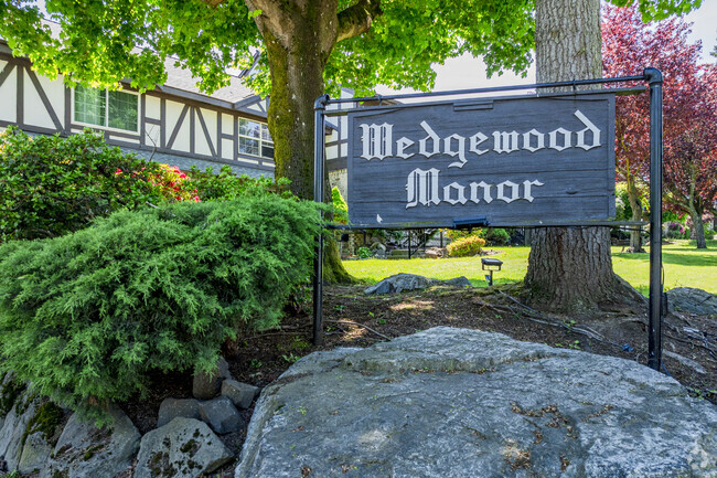 Building Photo - Wedgewood Manor