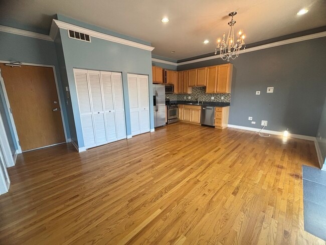 Foto del edificio - 2120 W Washington Blvd