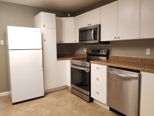 Foto del edificio - 620 S Rogers Rd