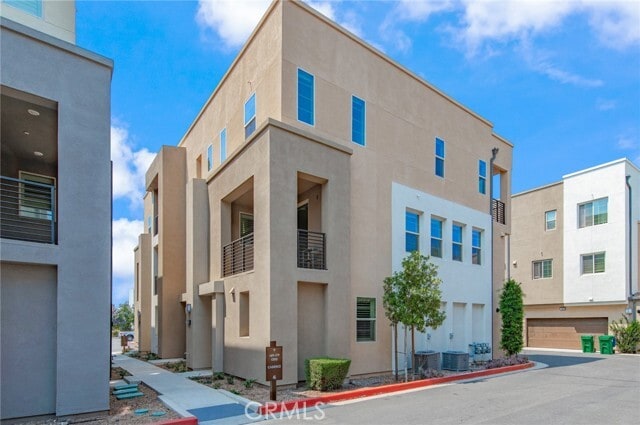 Building Photo - 173 Cadence