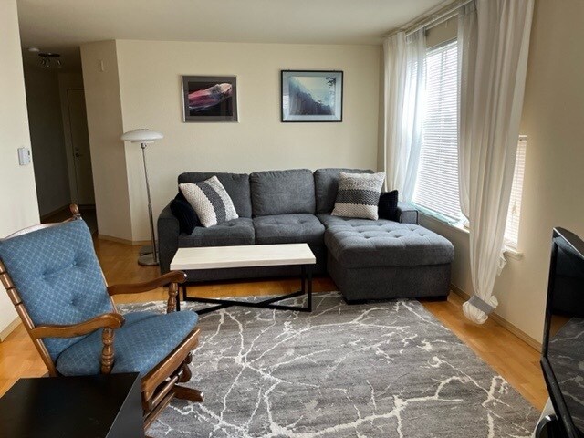 Living Room - 6970 California Ave SW