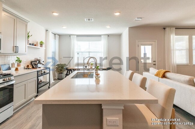 Building Photo - 15705 Singh Dr