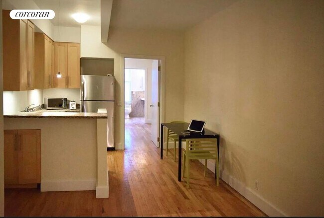Foto del edificio - 331 E 89th St