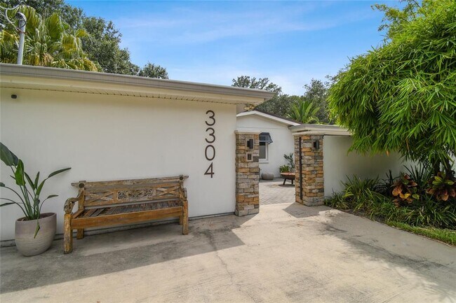 Foto del edificio - 3304 W El Prado Blvd