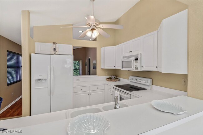 Foto del edificio - 26705 Little John Ct