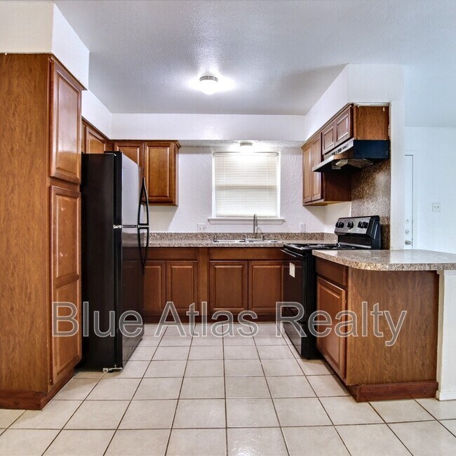 Foto del edificio - 4816 Wellesley Ave