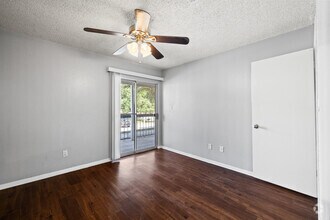 1BR, 1BA - 575SF - Bedroom - The Summit Apartments