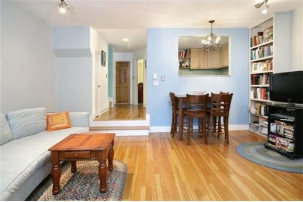 Primary Photo - 66 Clarendon St