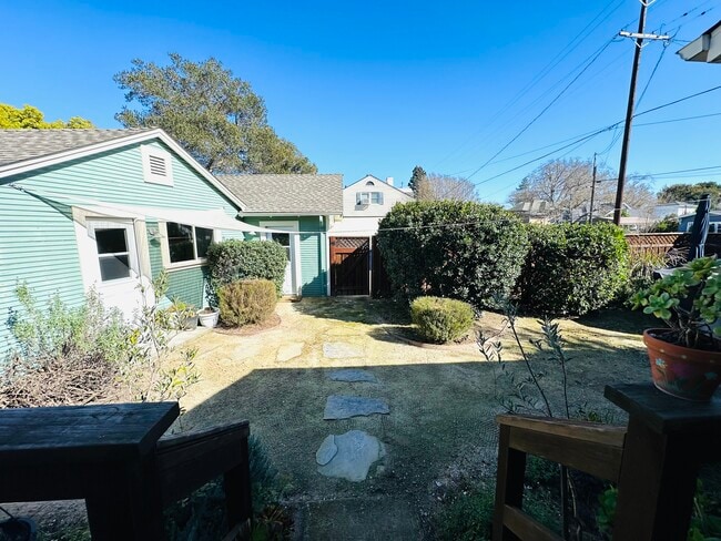Back yard - 504 Montgomery St