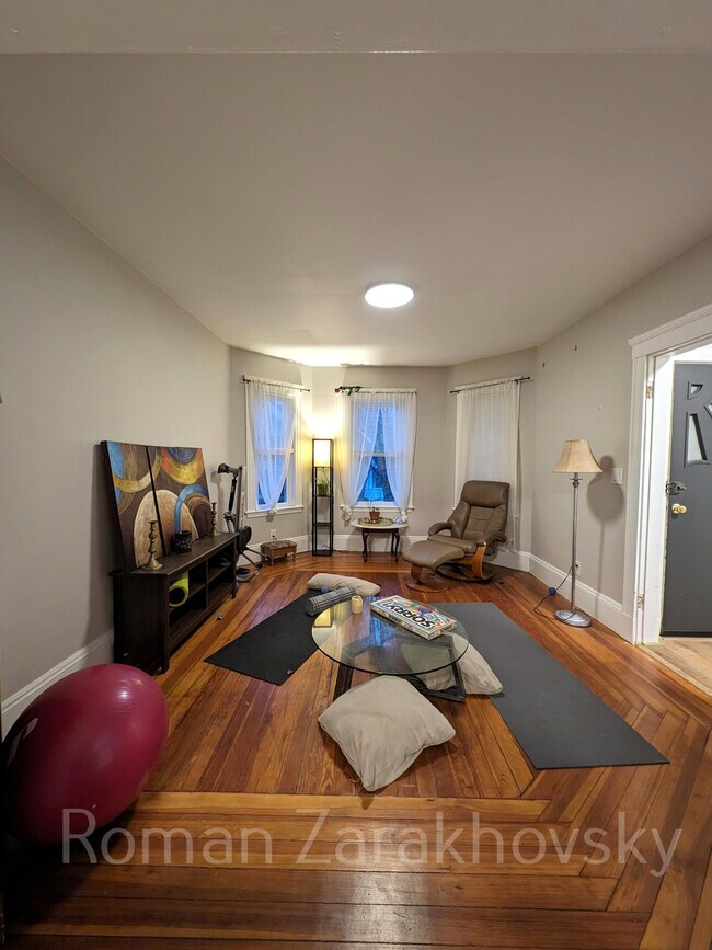 Foto del edificio - 103 Bartlett St