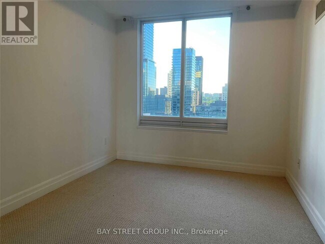 Photo du bâtiment - 35 Balmuto St