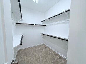 Building Photo - 30515 Woodson Trace Dr