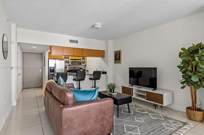 Foto del edificio - 1750 N Bayshore Dr