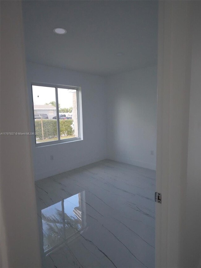 Foto del edificio - 11460 SW 196th Terrace