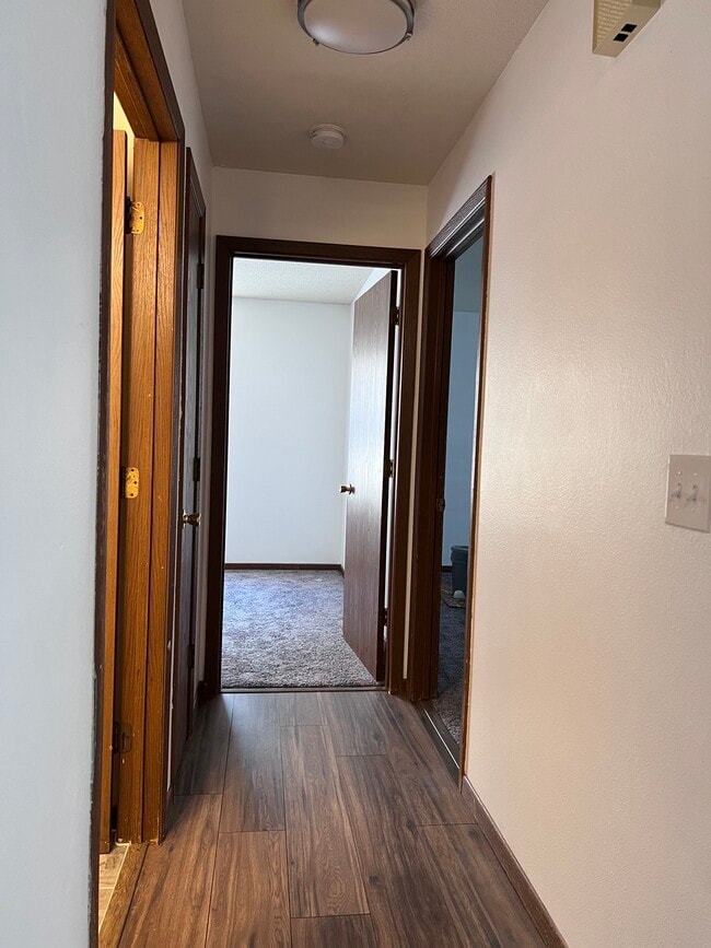 Building Photo - 2622 Nelson Dr Unit 2