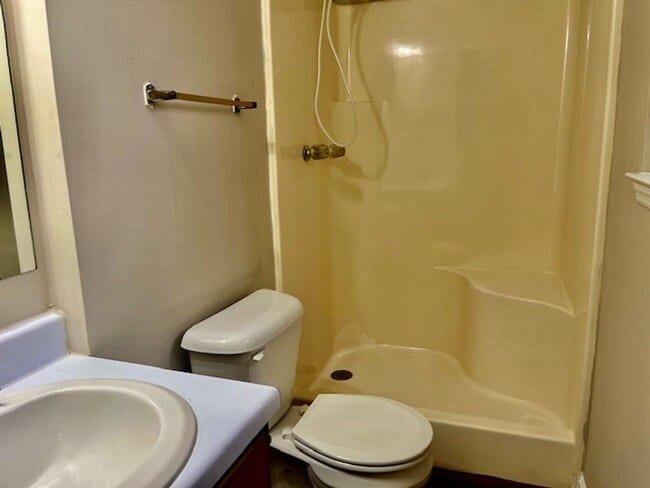 Foto del edificio - Conifer Ring #62 A&amp;B