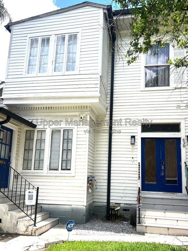 Building Photo - 7712 Hampson St