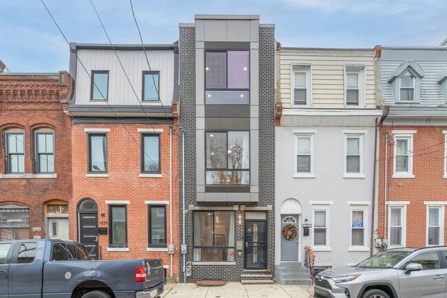 Photo - 1836 Ingersoll St Townhome