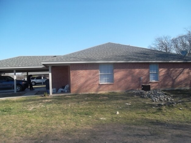 Foto del edificio - 502-606 N Sewell Dr