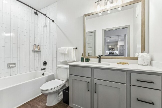 Building Photo - Inkwell on Grandview