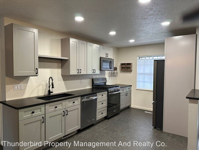Foto del edificio - 3 br, 2.5 bath House - 7425 Arroyo Del Oso
