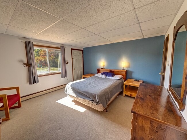 Building Photo - Squaw Mountain Rd