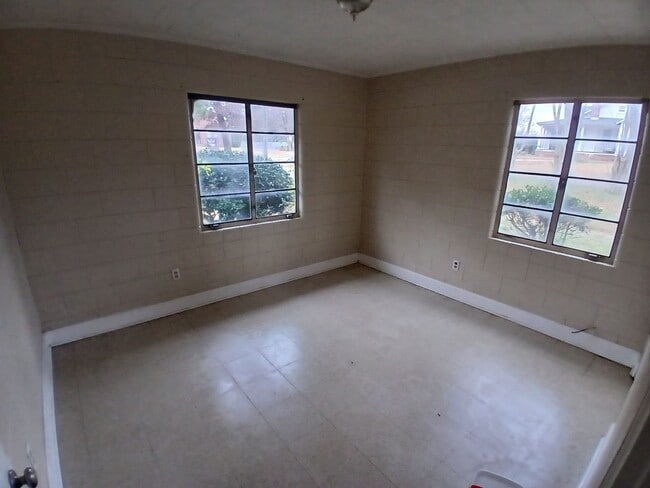 Foto del edificio - Duplex near Clayton/Garner/Raleigh