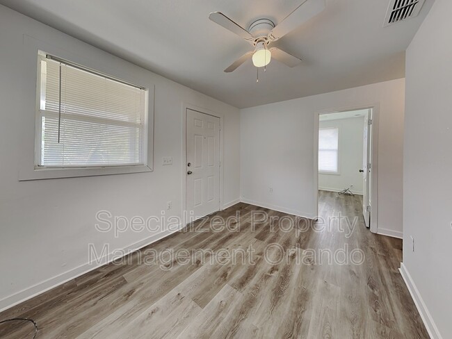 Foto del edificio - 833 Short Ave