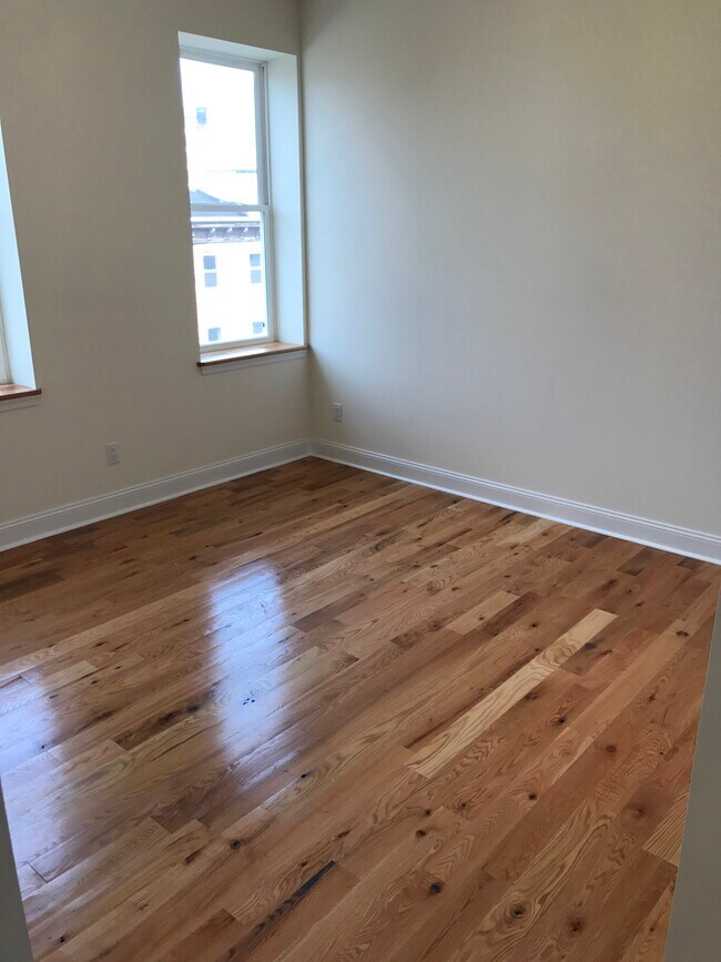 Foto del edificio - 1238 Ridge Ave