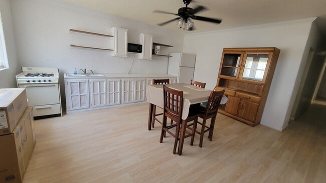 Cocina/Comedor - 608 California St