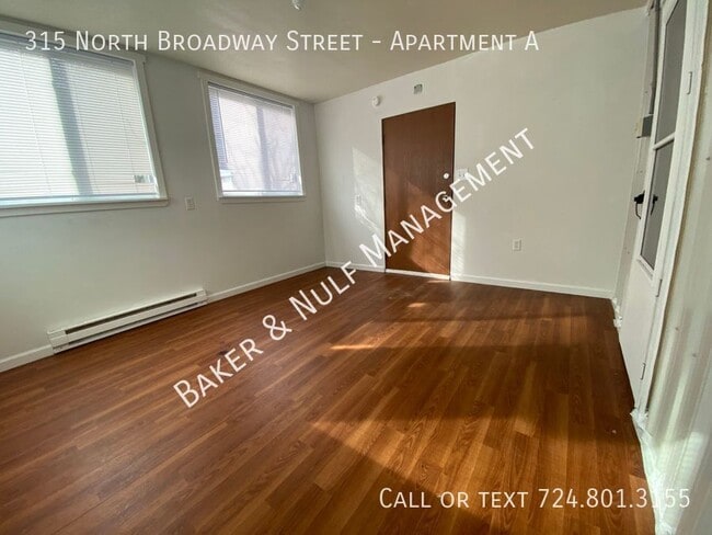 Foto del edificio - 315 N Broadway St