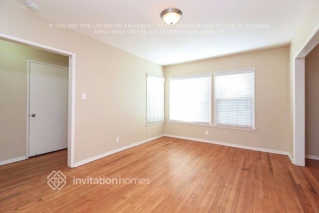 Building Photo - 3522 N Alameda Ave