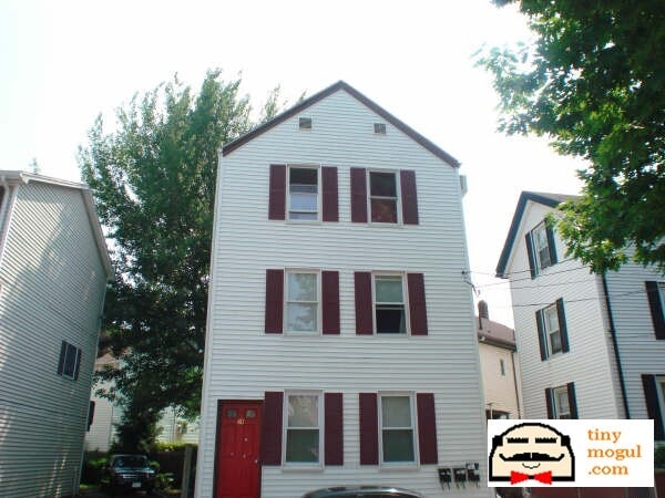 Building Photo - 40 Bristol St