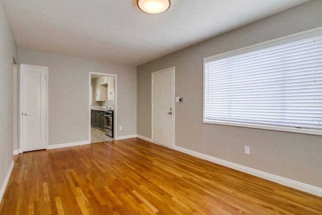 Foto del edificio - 152 Garrett Ave