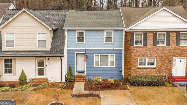 Foto del edificio - 216 Flat Creek Ct