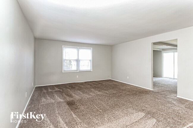 Building Photo - 11238 McDowell Dr