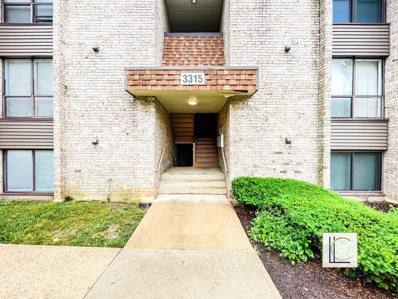 Primary Photo - 3315 Huntley Sq Dr