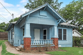 Building Photo - 511 Lansing St