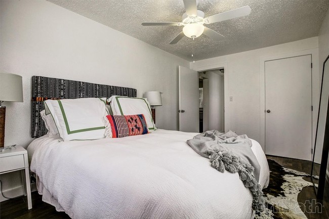 Foto del edificio - 701 Culbertson Drive - 29