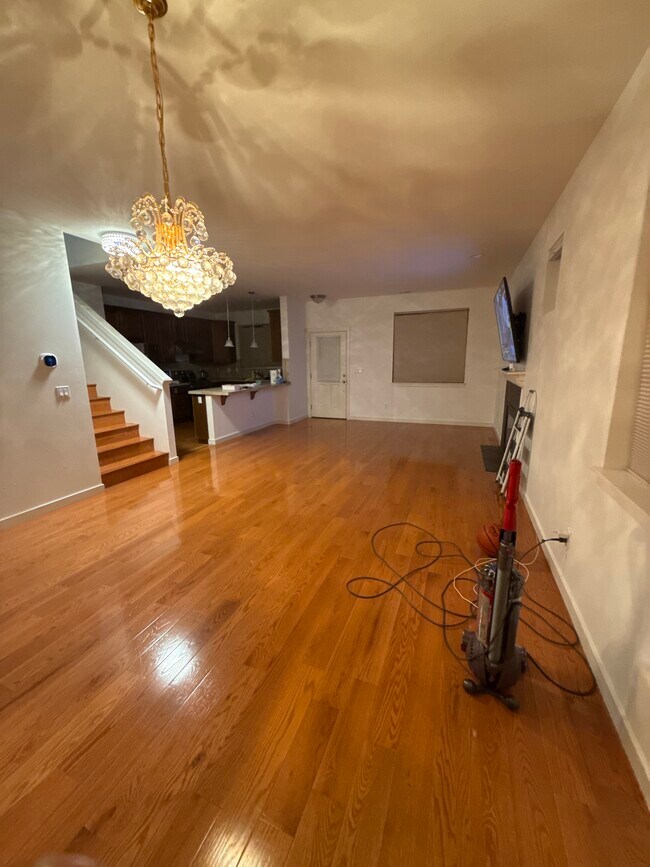 Foto del edificio - 1234 51st St NE