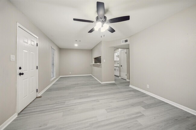 Foto del edificio - 910 7th Ave N