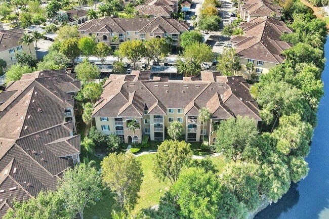 Building Photo - 6533 Emerald Dunes Dr